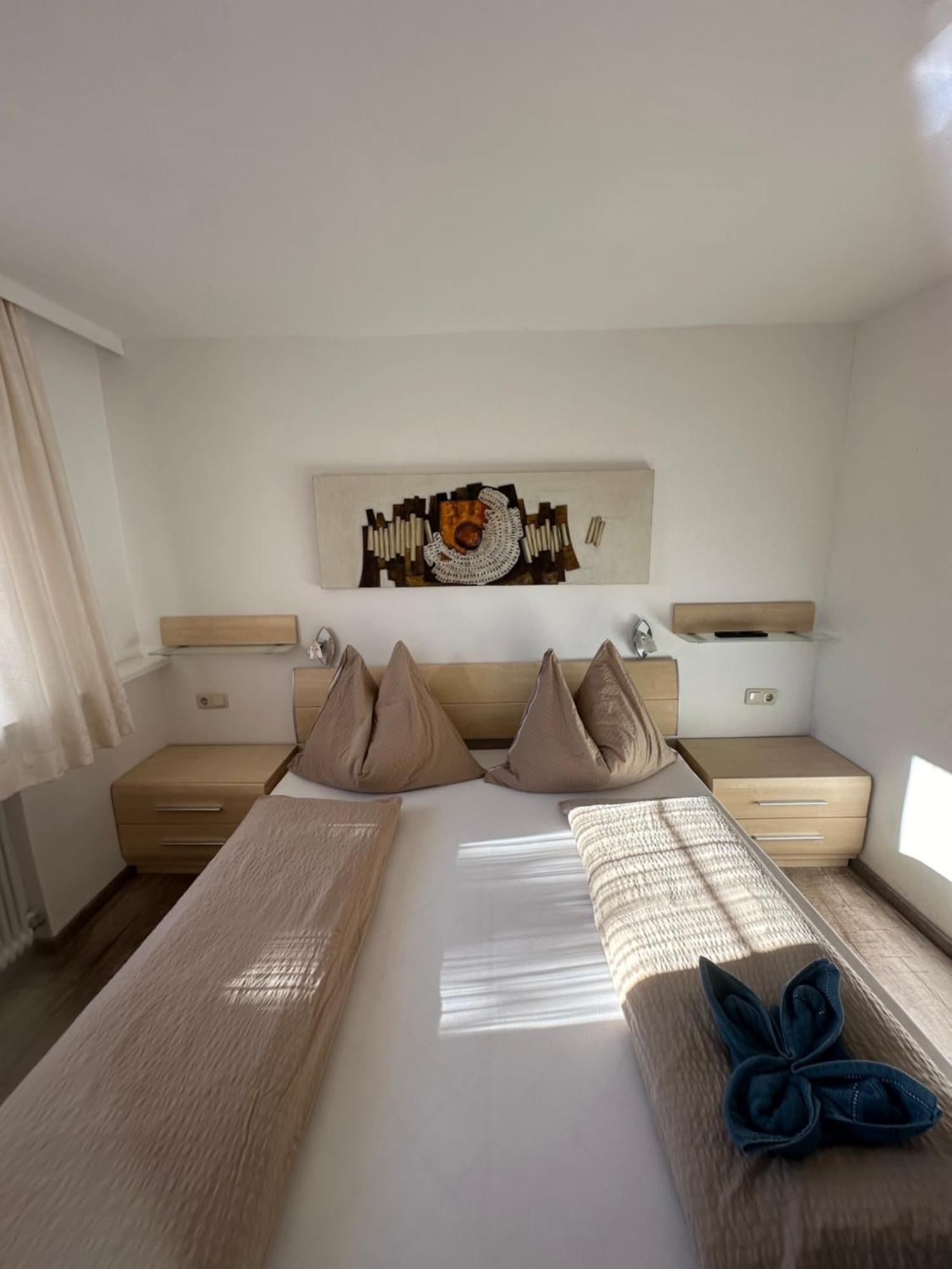 Fruehstueckspension Alpenrose Bed & Breakfast Iselsberg Exterior photo