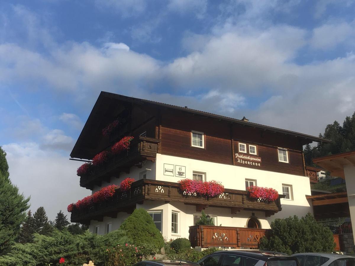 Fruehstueckspension Alpenrose Bed & Breakfast Iselsberg Exterior photo